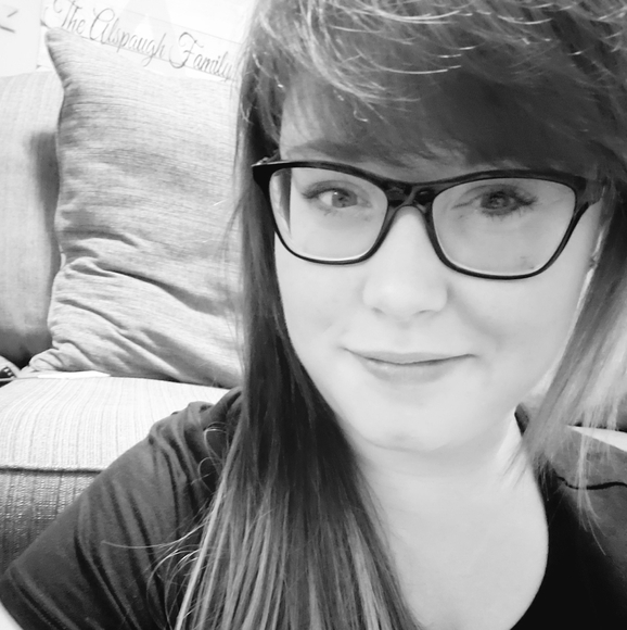 Meet your Posher, Chantaye - Picture 2 of 3